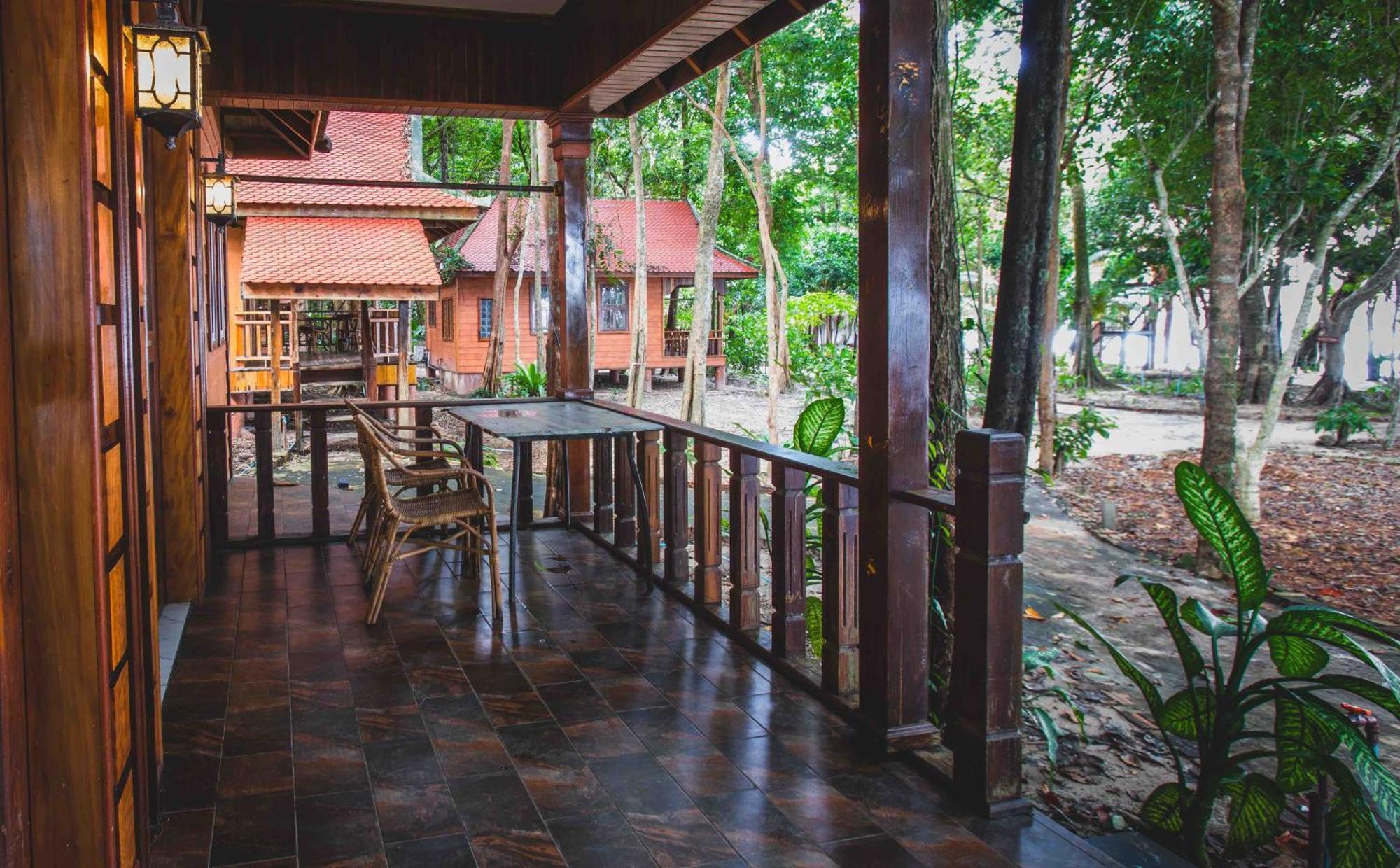 Tree House Bungalows Kaoh Touch Екстер'єр фото